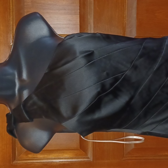 Karen Millen Black Satin, one shoulder Maxi Mermaid Gown - 10, Prom, Wedding - Picture 2 of 12